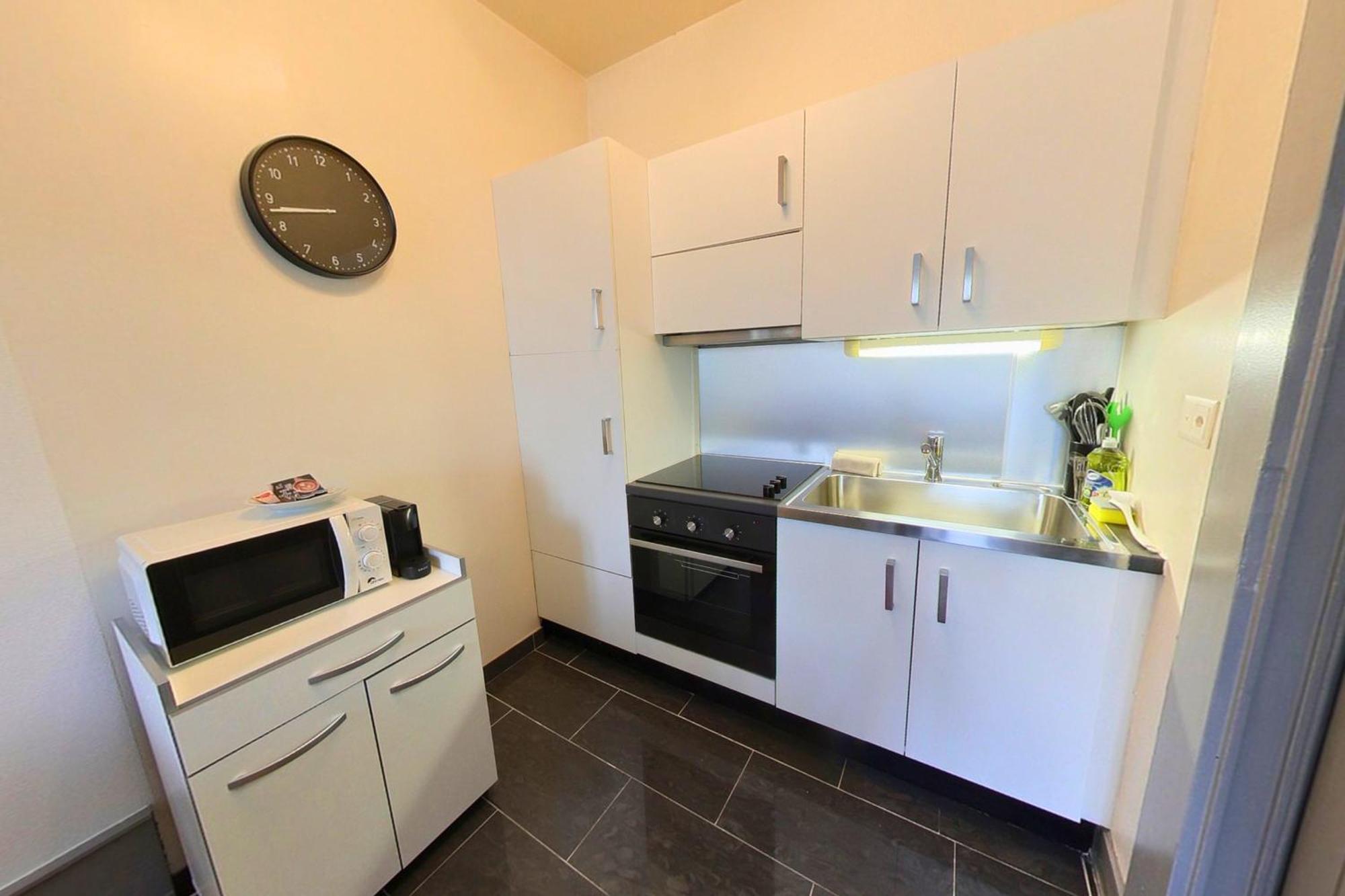 Apartment Charming 1-bedroom In The Vibrant Eaux-vives District Ja9-2 *